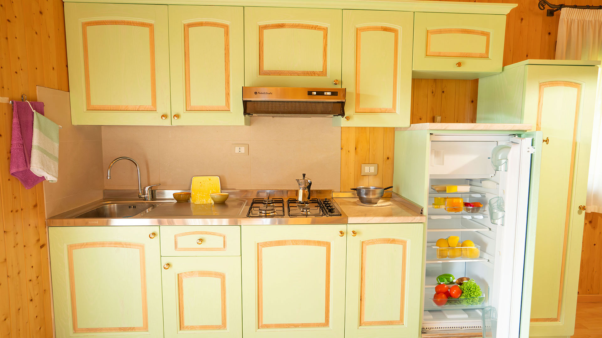 VillaAlpin3Cucina1920x1080