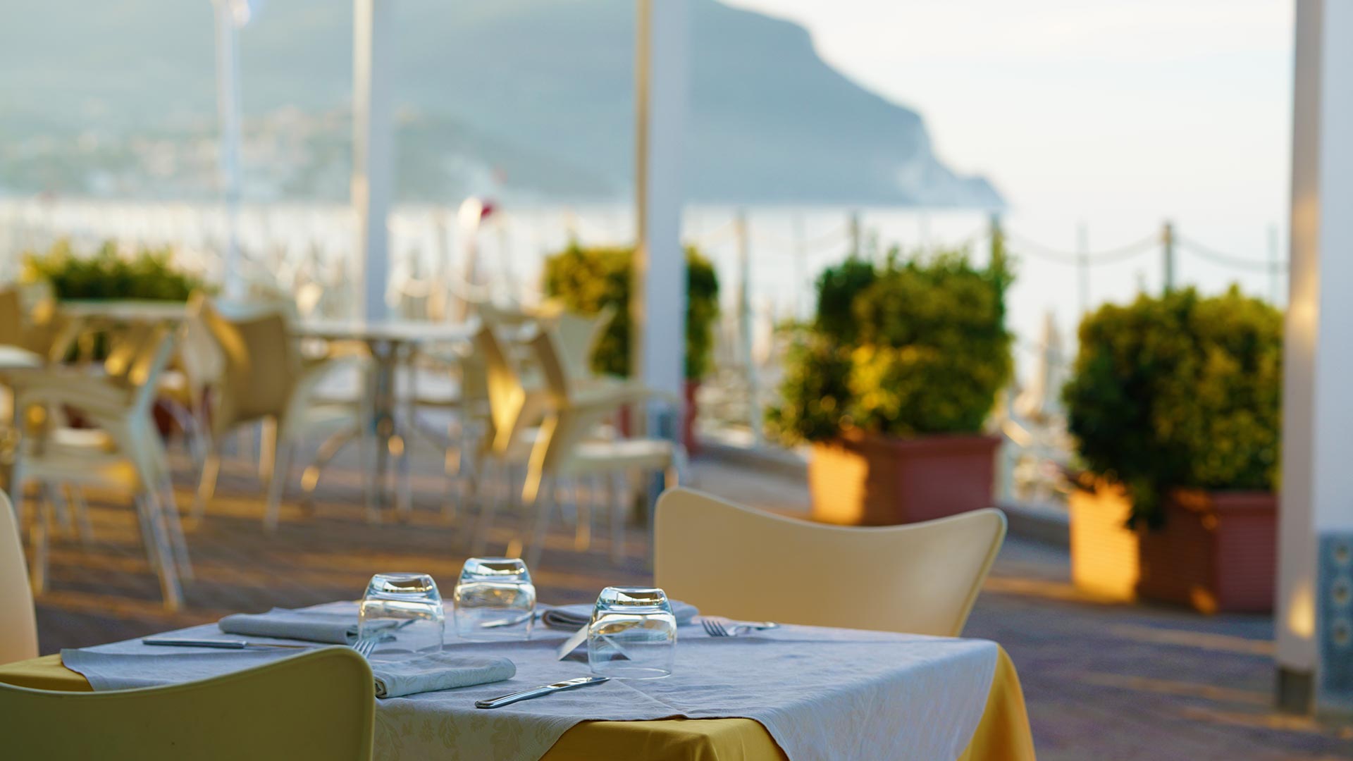 Beach-ViewMontain1920-1080